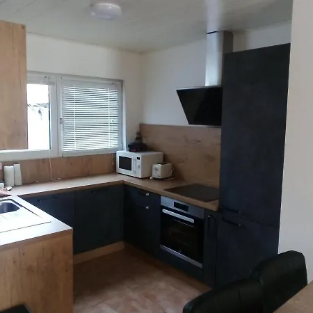 Maison Avec Cour à 10min De Liège Apartamento
